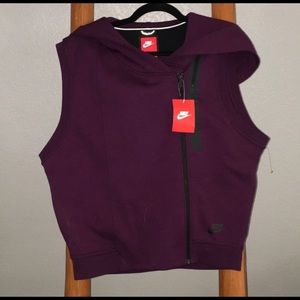 NWT Nike vest